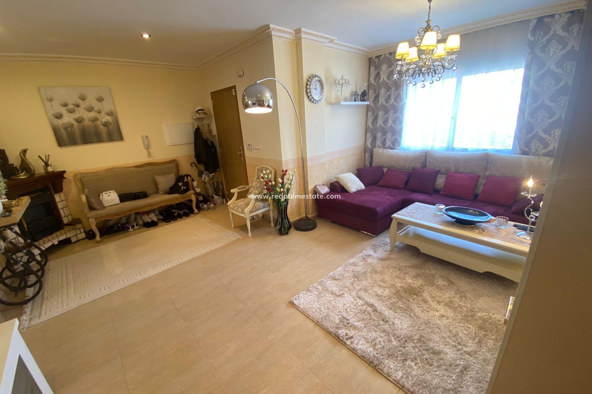 Återförsäljning - Duplex -
Torrevieja - Los Altos