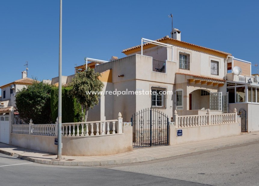 Återförsäljning - Duplex -
Torrevieja - Torre del moro