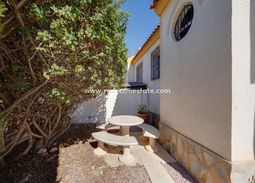 Återförsäljning - Duplex -
Torrevieja - Torre del moro