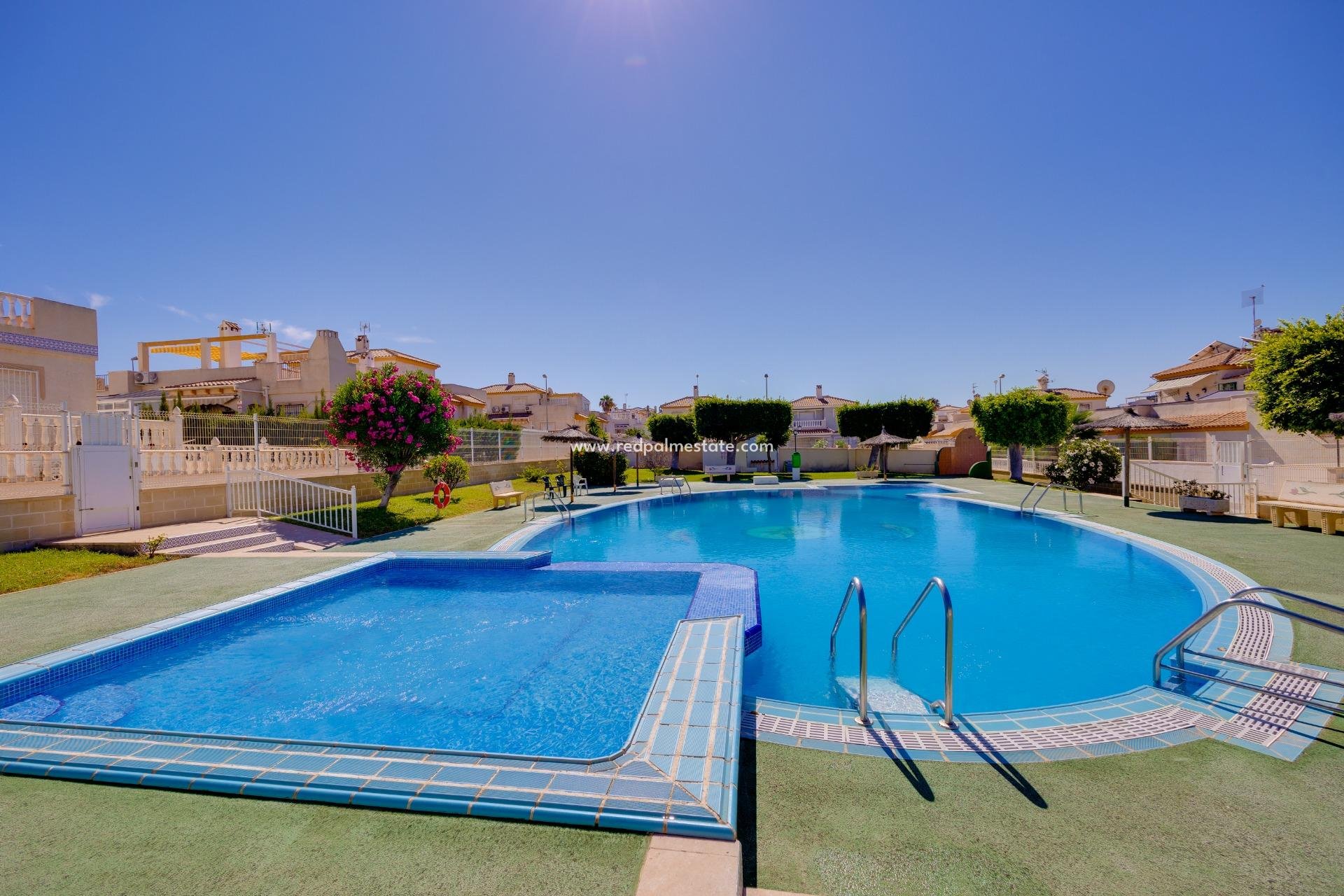 Återförsäljning - Duplex -
Torrevieja - Torre del moro