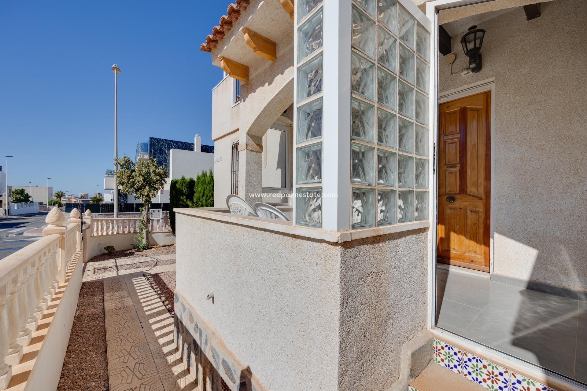 Återförsäljning - Duplex -
Torrevieja - Torre del moro