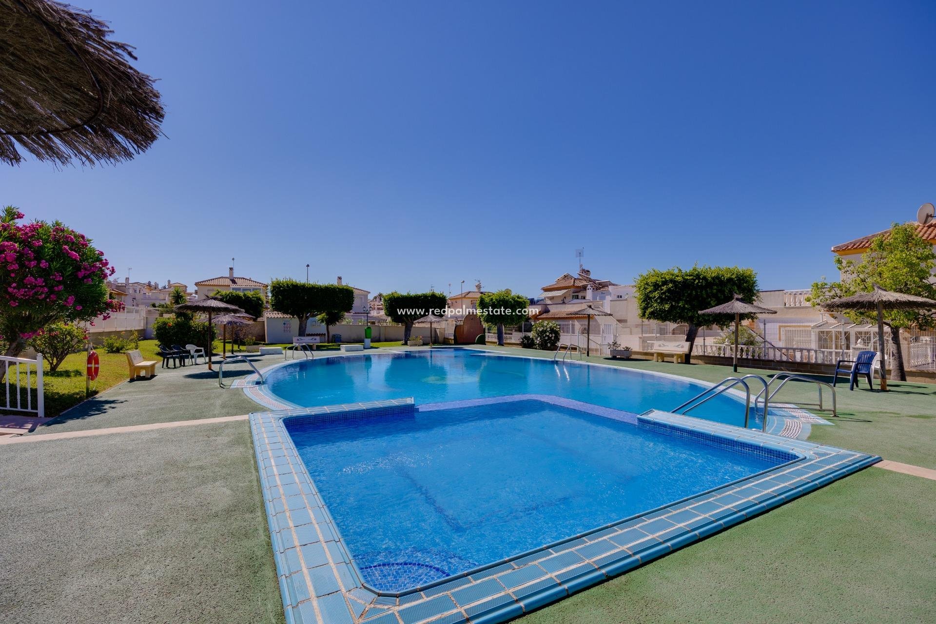 Återförsäljning - Duplex -
Torrevieja - Torre del moro