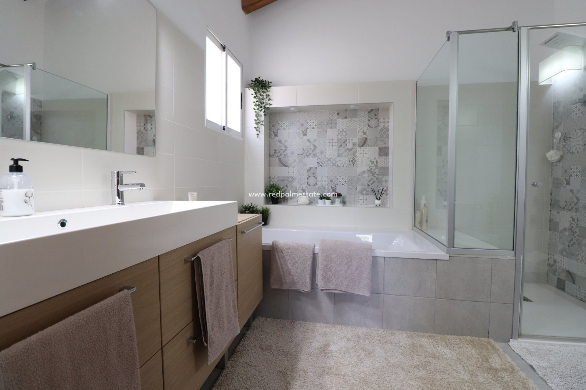 Återförsäljning - Finca / Hus på landet -
Catral