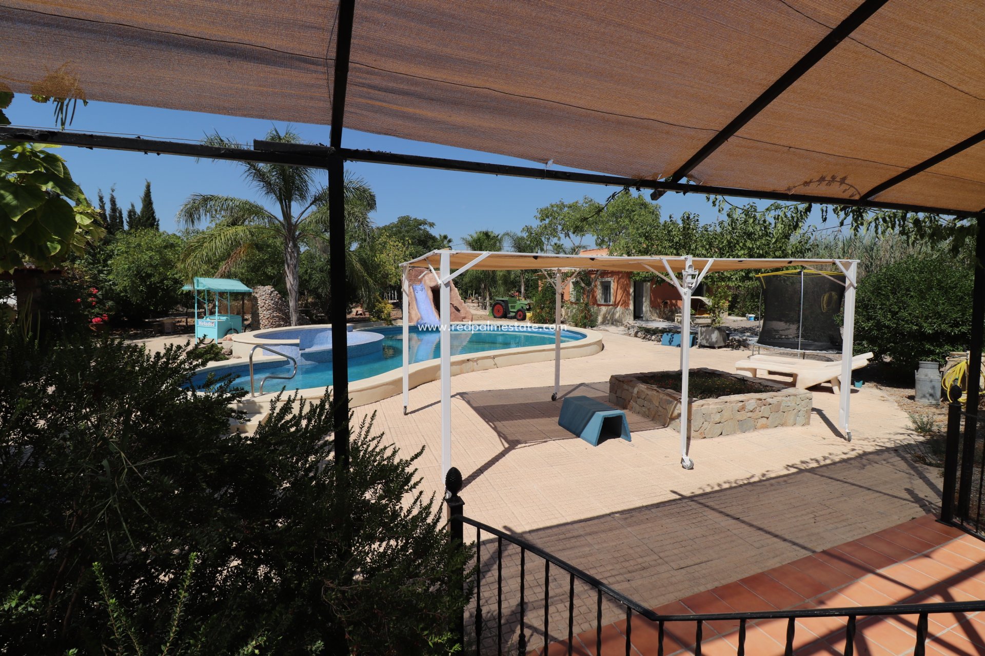 Återförsäljning - Finca / Hus på landet -
Catral