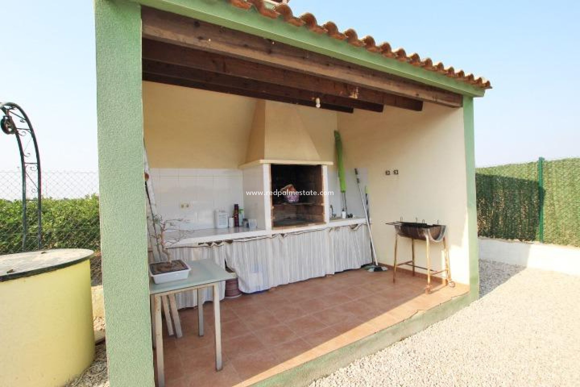Återförsäljning - Finca / Hus på landet -
Daya Nueva