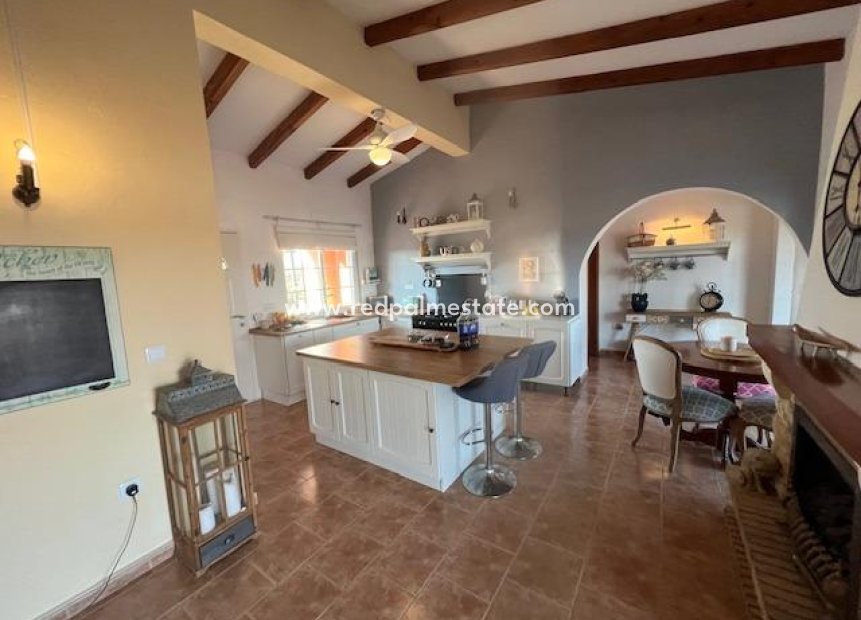 Återförsäljning - Finca / Hus på landet -
Dolores - Comunidad Valenciana