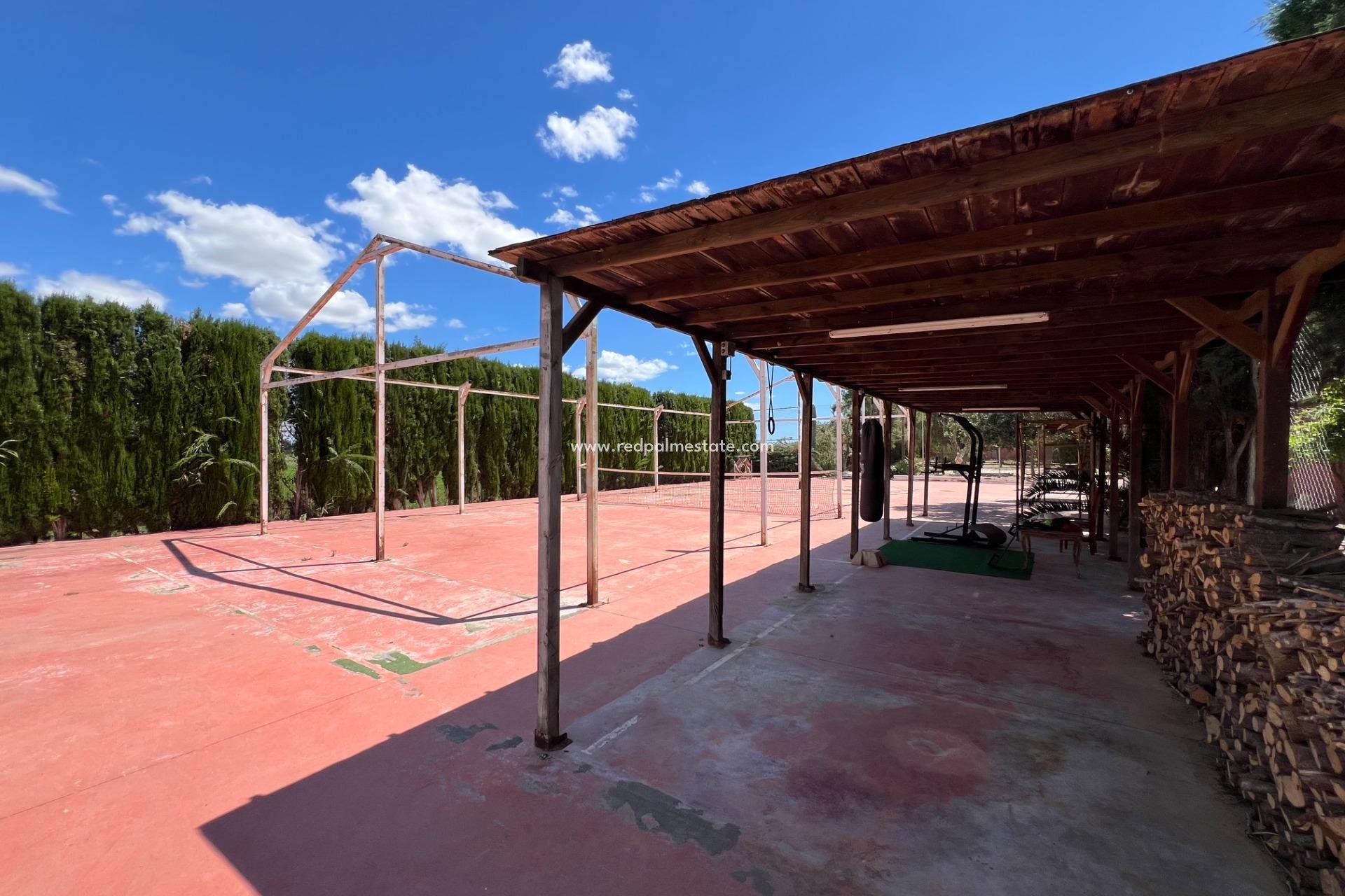 Återförsäljning - Finca / Hus på landet -
Dolores