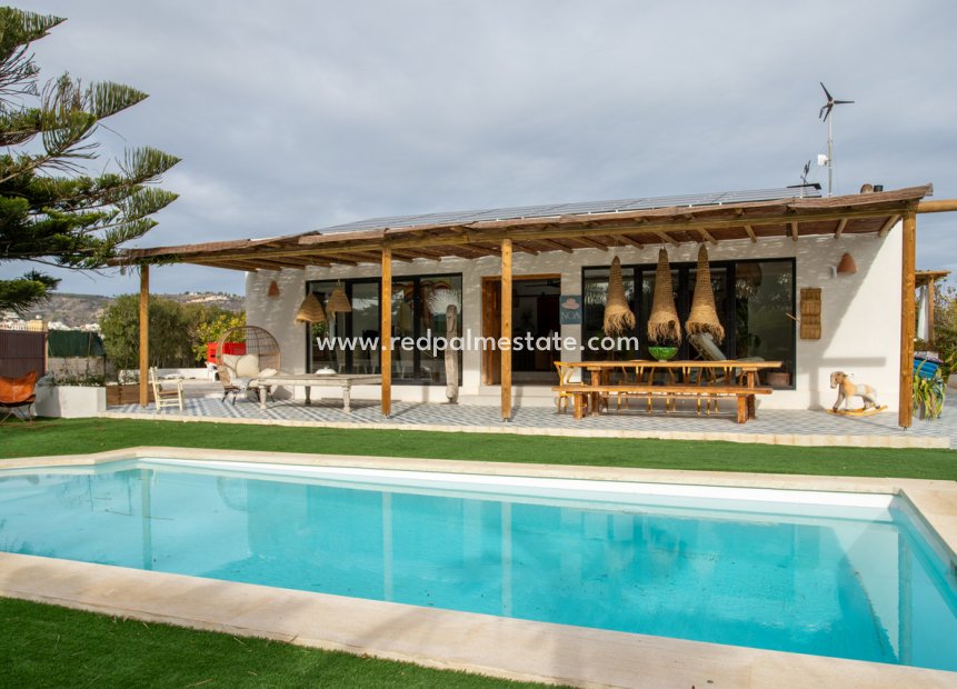 Återförsäljning - Finca / Hus på landet -
Jávea