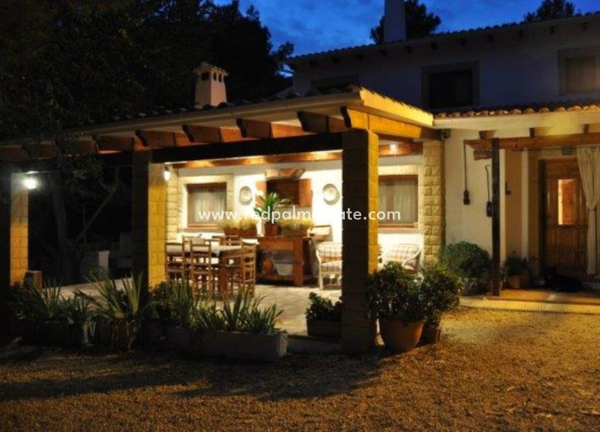 Återförsäljning - Finca / Hus på landet -
Jijona - Costa Blanca