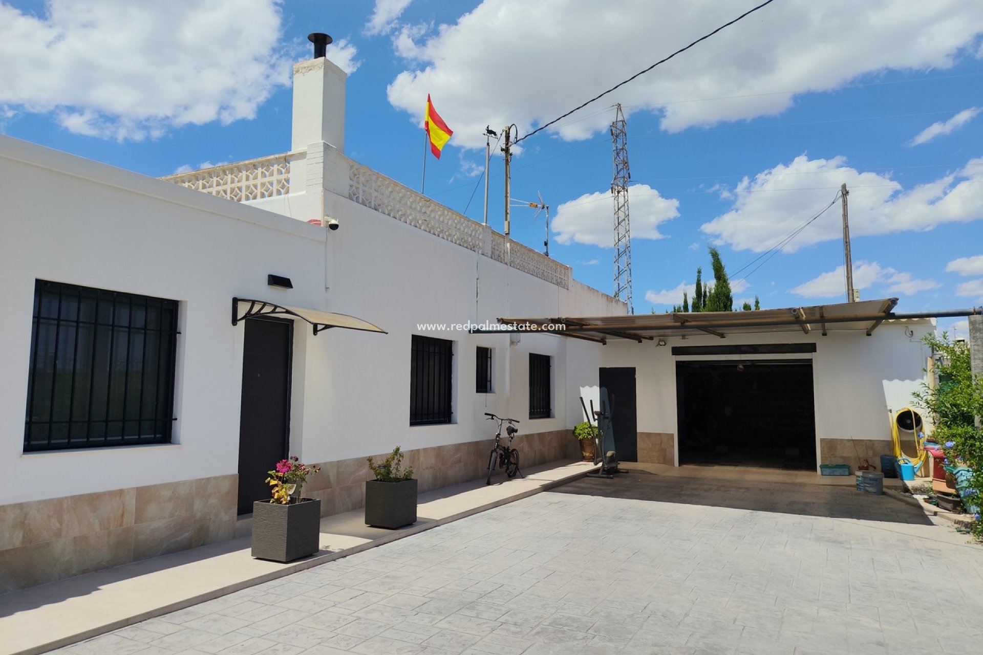 Återförsäljning - Finca / Hus på landet -
Montesinos - Los Montesinos