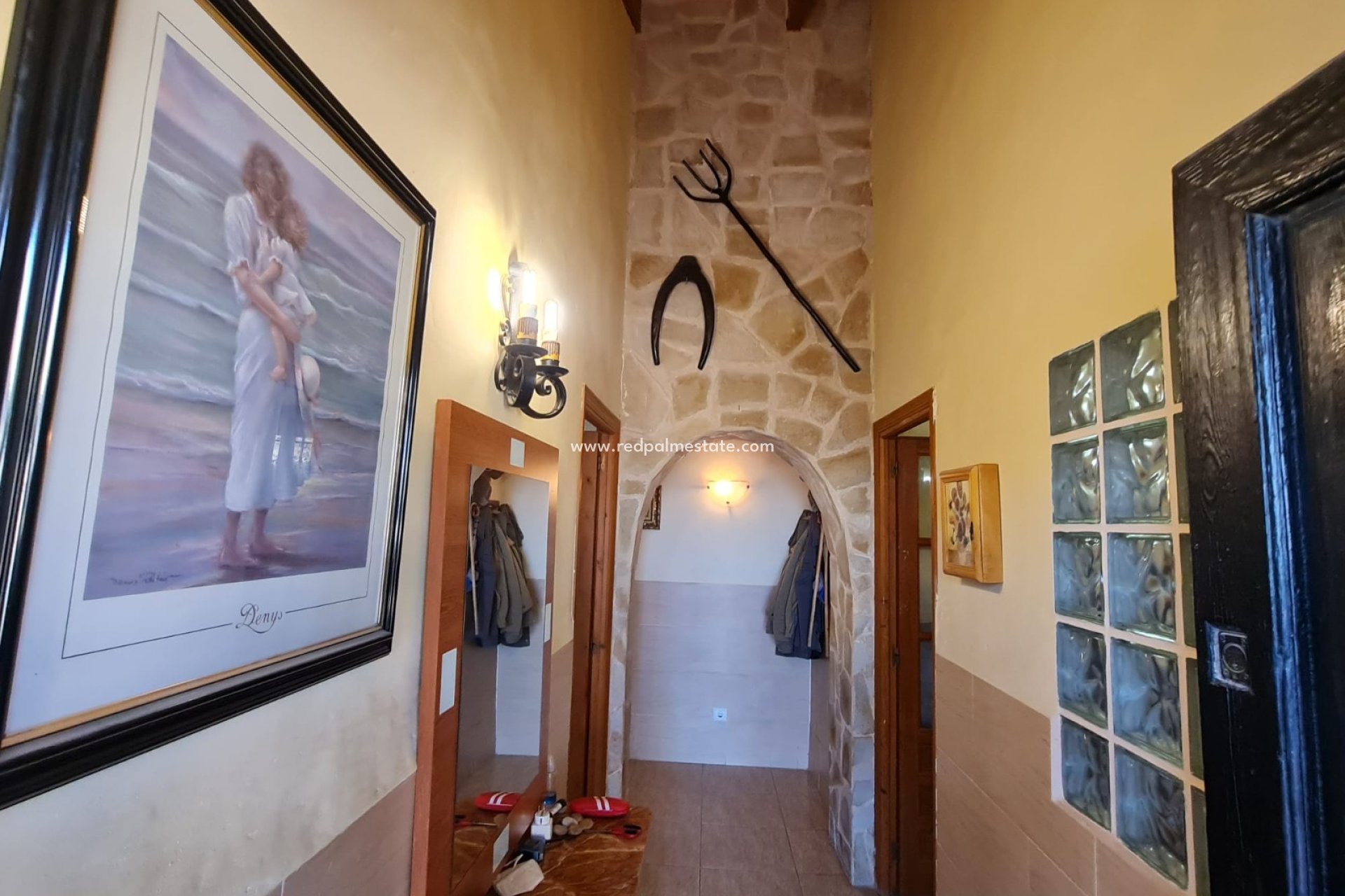 Återförsäljning - Finca / Hus på landet -
Pinoso - Inland