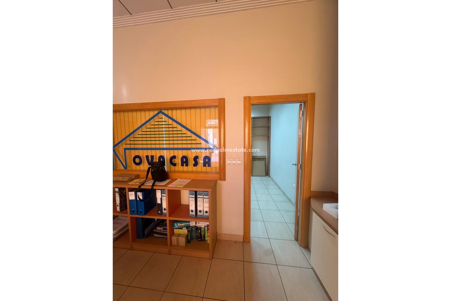 Återförsäljning - Företag -
Bigastro