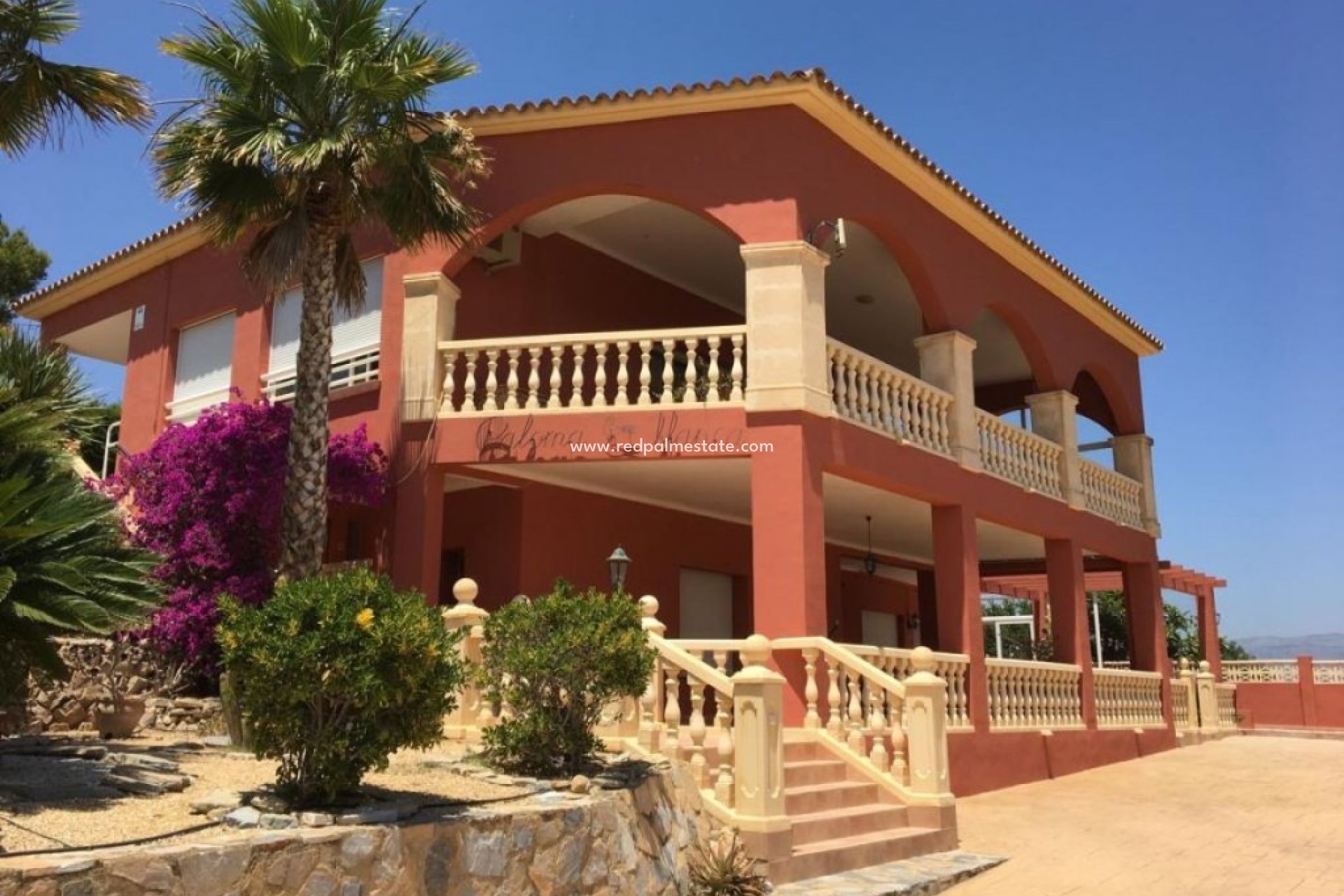 Återförsäljning - Fristående villa -
Alfas del Pí - Costa Blanca