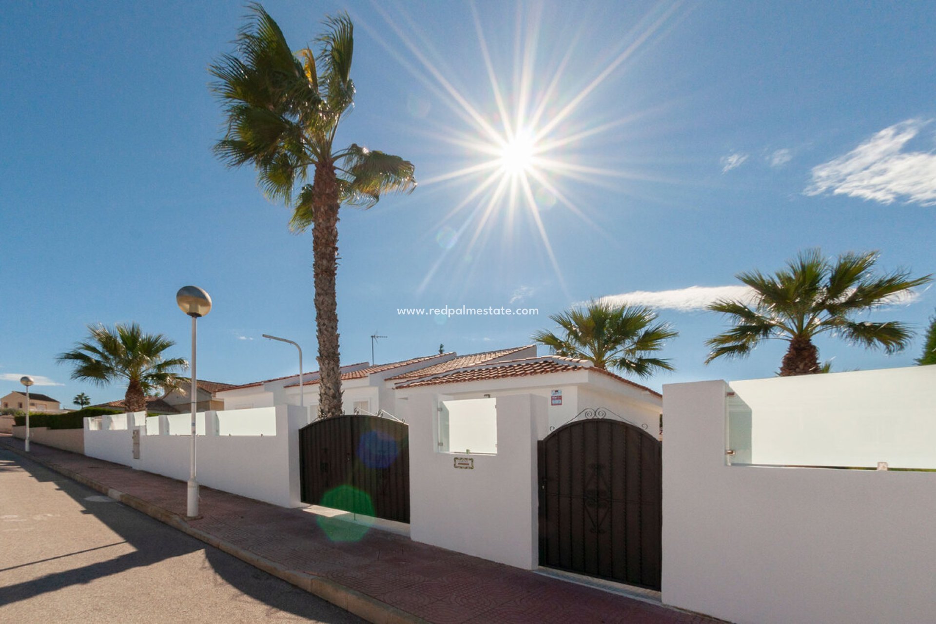 Återförsäljning - Fristående villa -
Benijofar - Costa Blanca