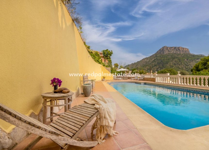 Återförsäljning - Fristående villa -
Calpe - Costa Blanca