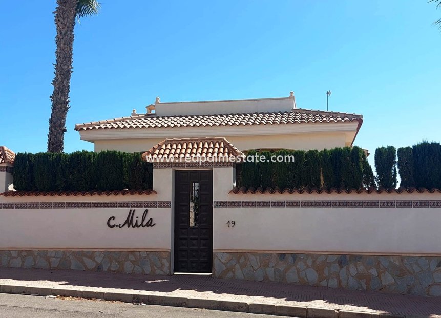 Återförsäljning - Fristående villa -
Ciudad quesada - Costa Blanca