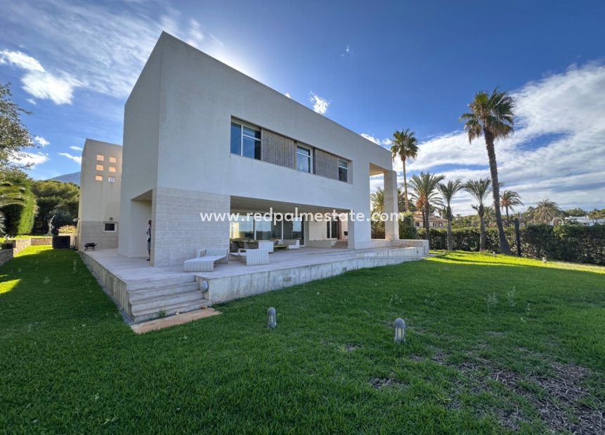 Återförsäljning - Fristående villa -
Denia - Costa Blanca