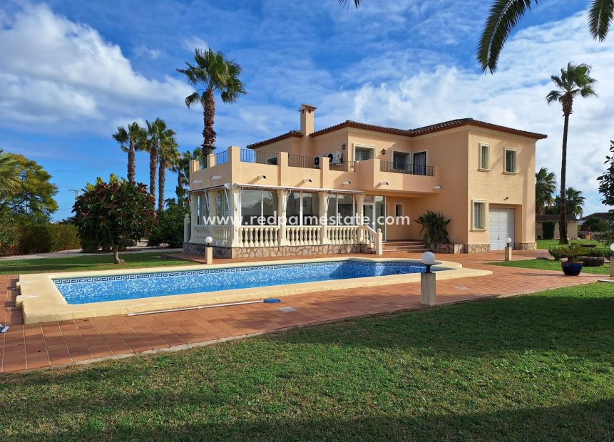 Återförsäljning - Fristående villa -
Denia - Las Marinas