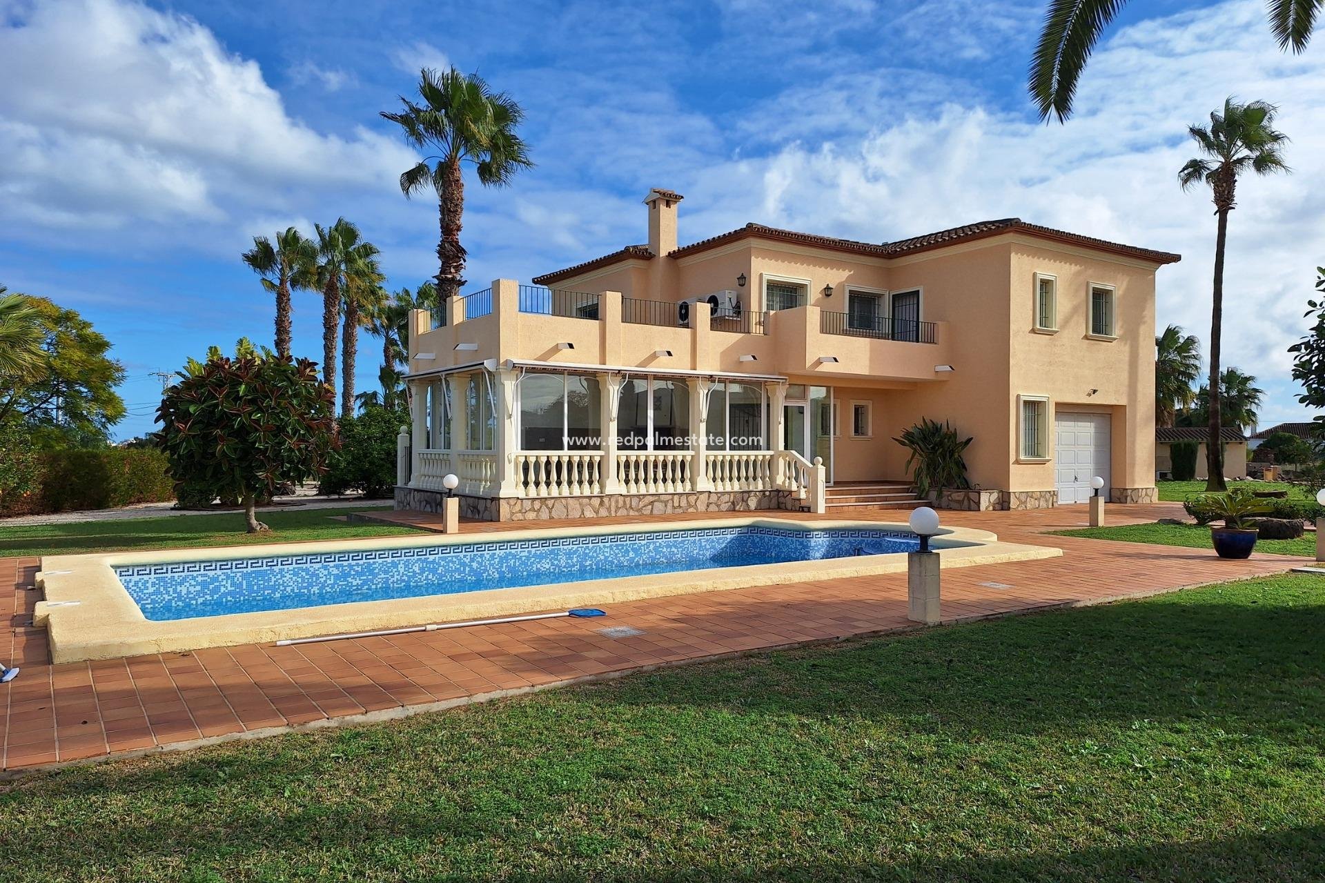 Återförsäljning - Fristående villa -
Denia - Las Marinas