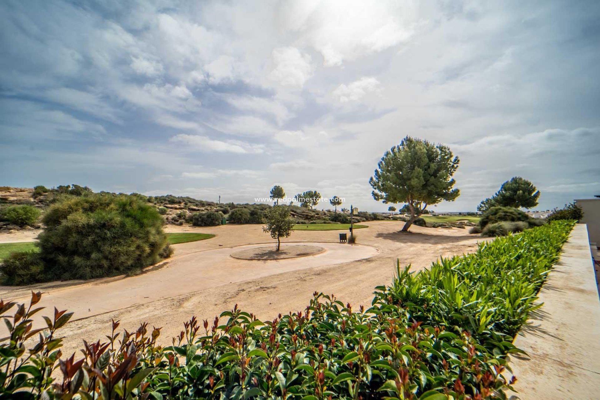 Återförsäljning - Fristående villa -
El Valle Golf Resort - Inland