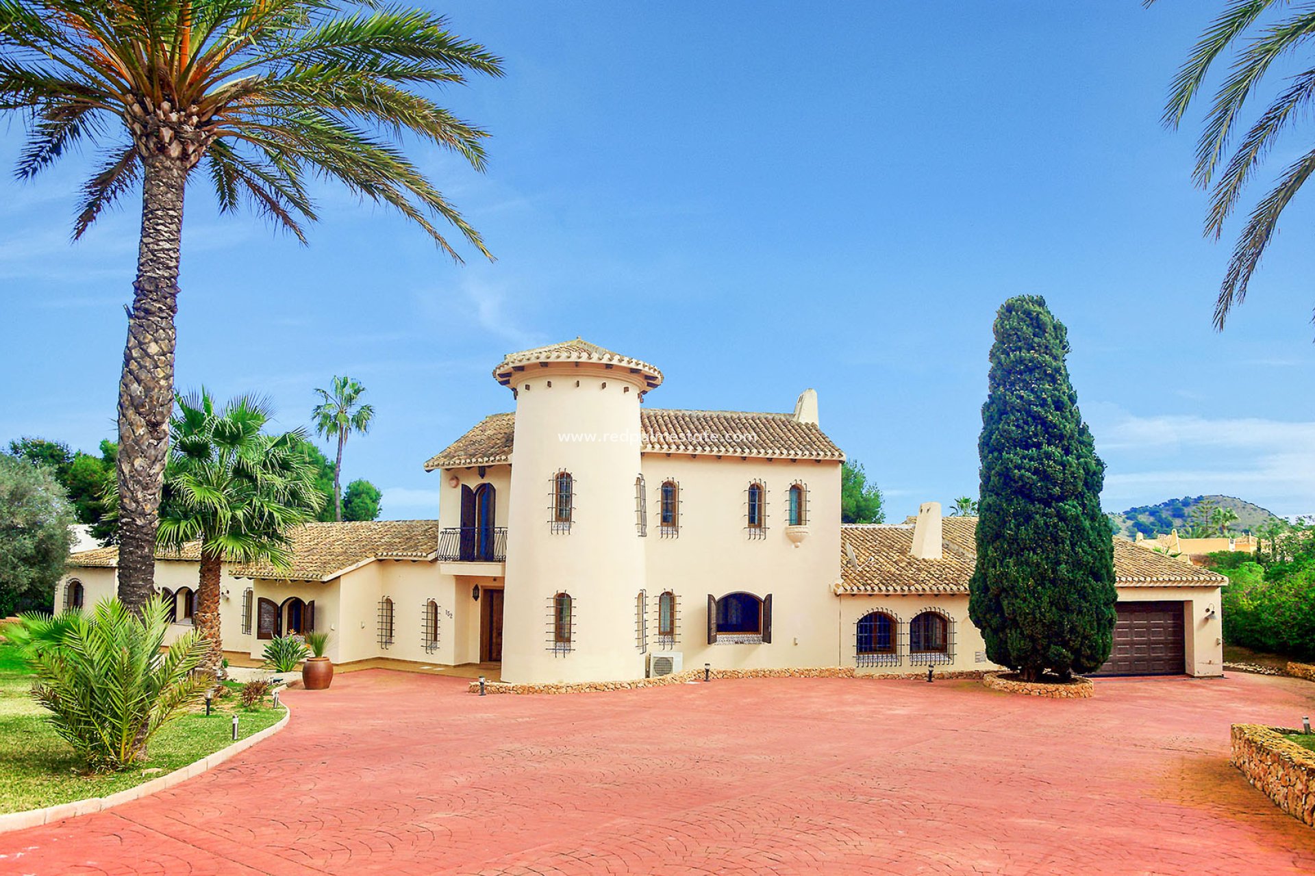 Återförsäljning - Fristående villa -
La Manga - Costa Calida