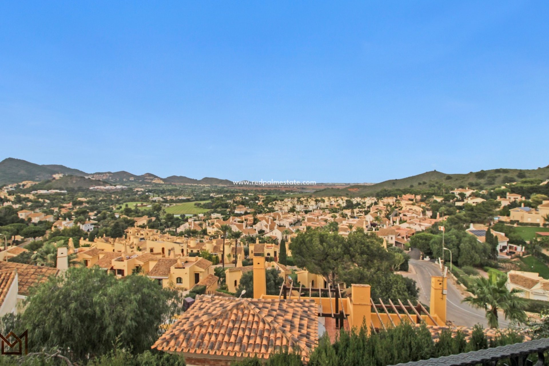 Återförsäljning - Fristående villa -
La Manga - Costa Calida