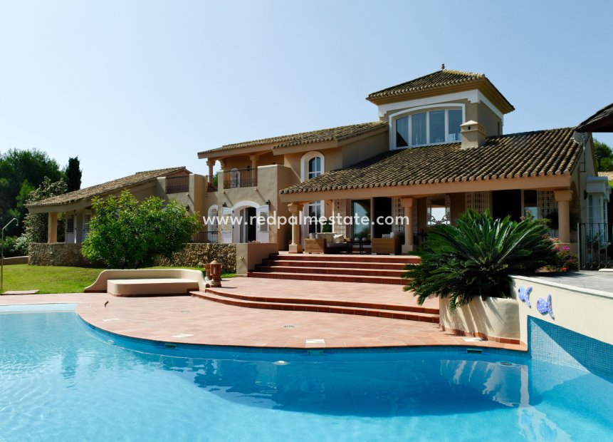 Återförsäljning - Fristående villa -
La Manga - Costa Calida