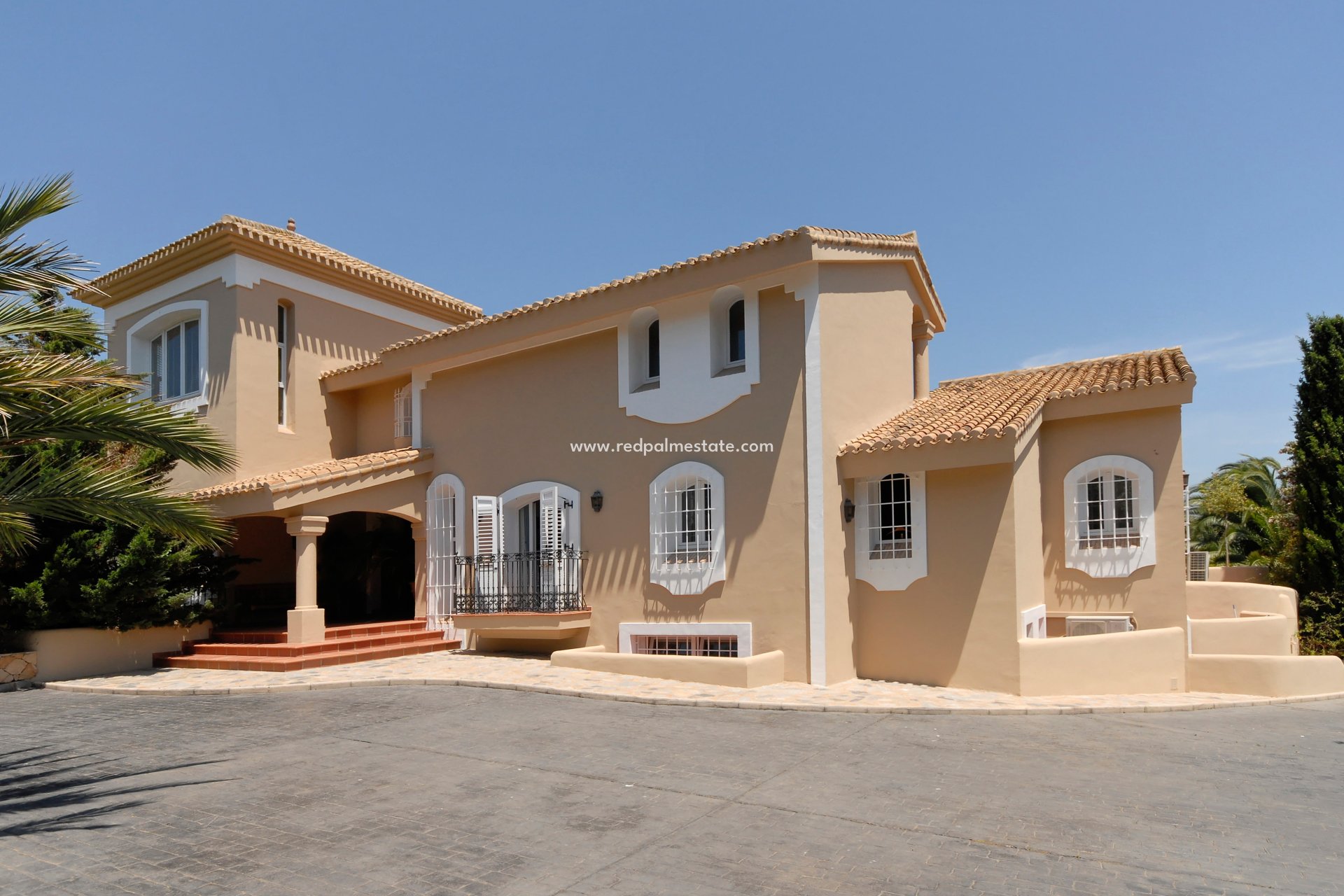 Återförsäljning - Fristående villa -
La Manga - Costa Calida