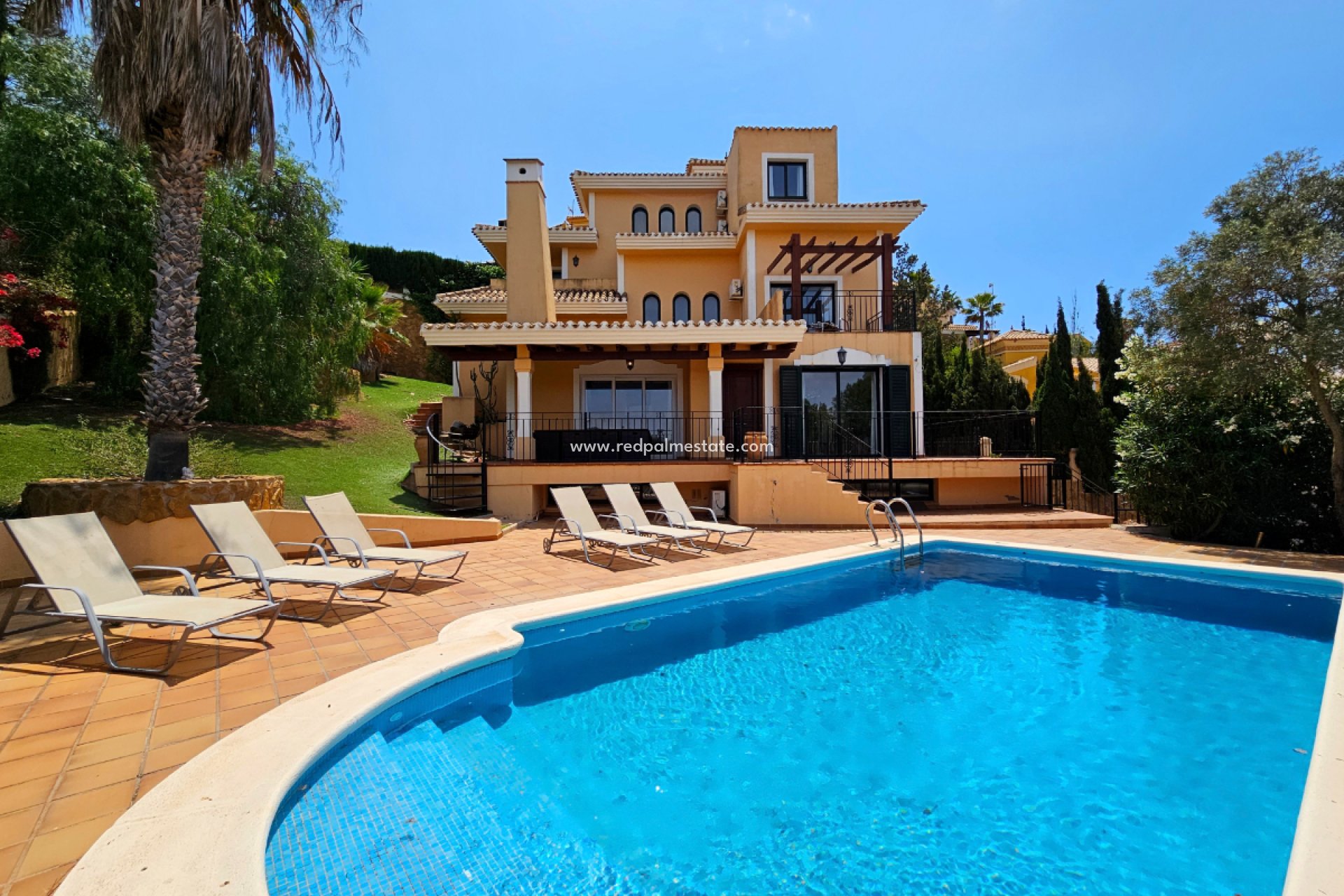 Återförsäljning - Fristående villa -
La Manga - Costa Calida