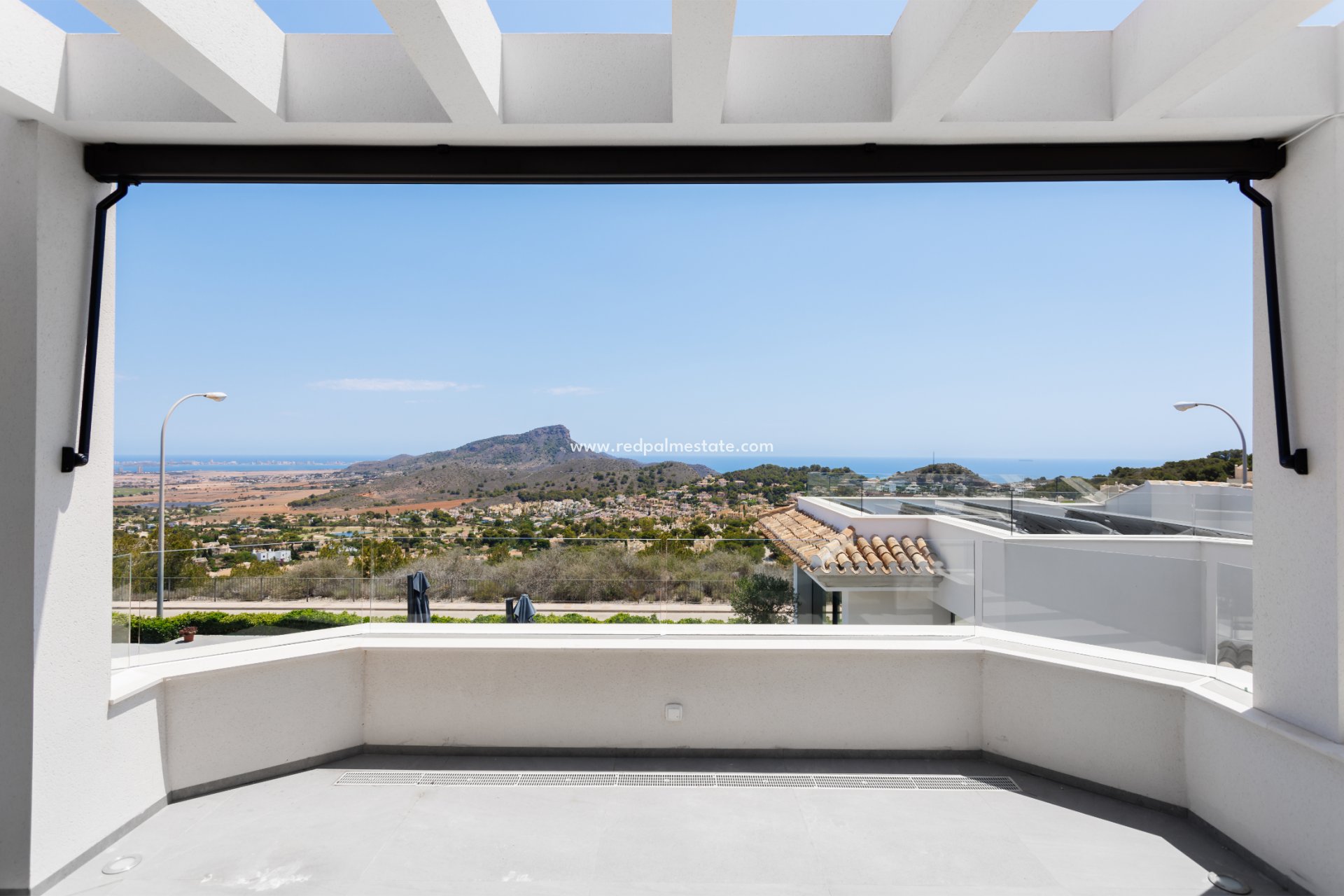 Återförsäljning - Fristående villa -
La Manga - Costa Calida