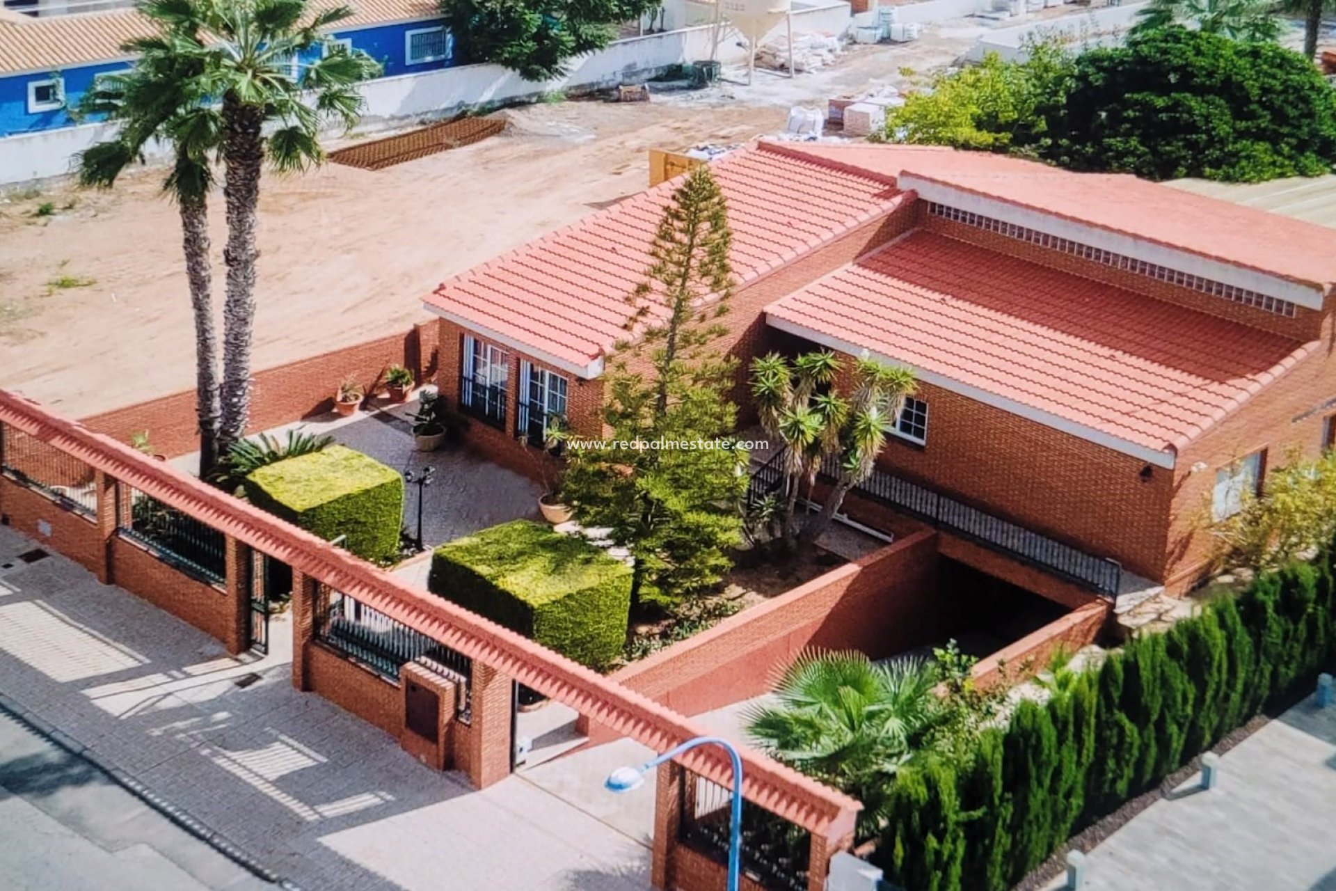 Återförsäljning - Fristående villa -
La Manga - Costa Calida