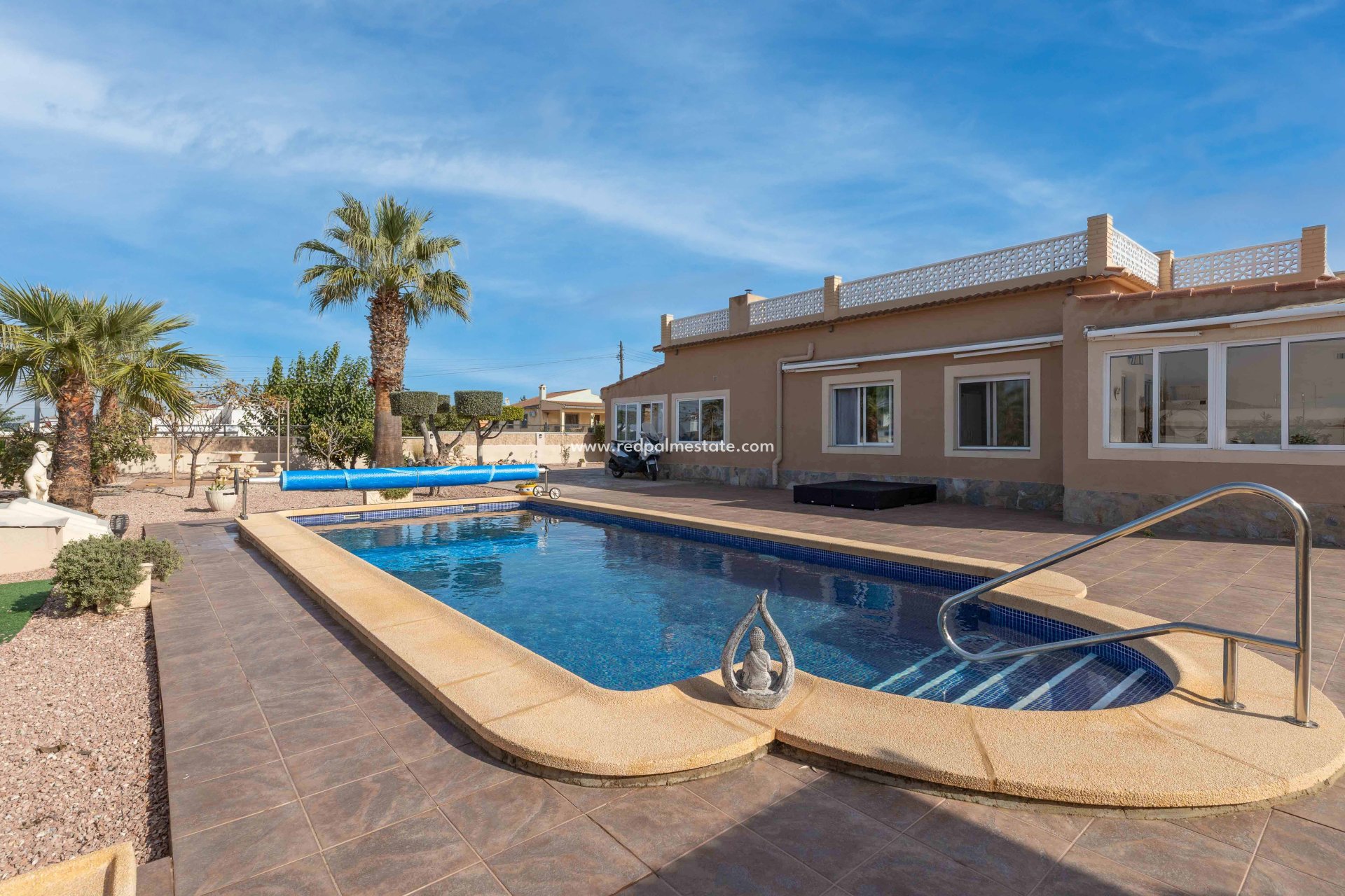 Återförsäljning - Fristående villa -
La Marina - Costa Blanca