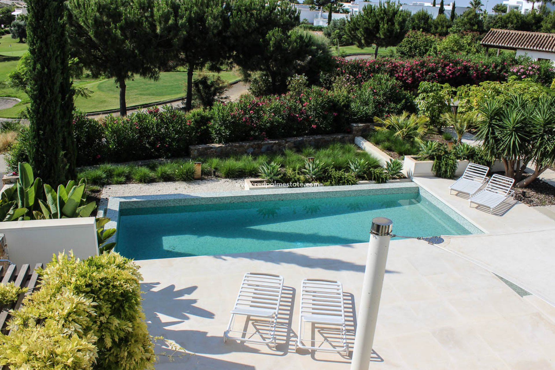 Återförsäljning - Fristående villa -
Las Colinas Golf - Costa Blanca