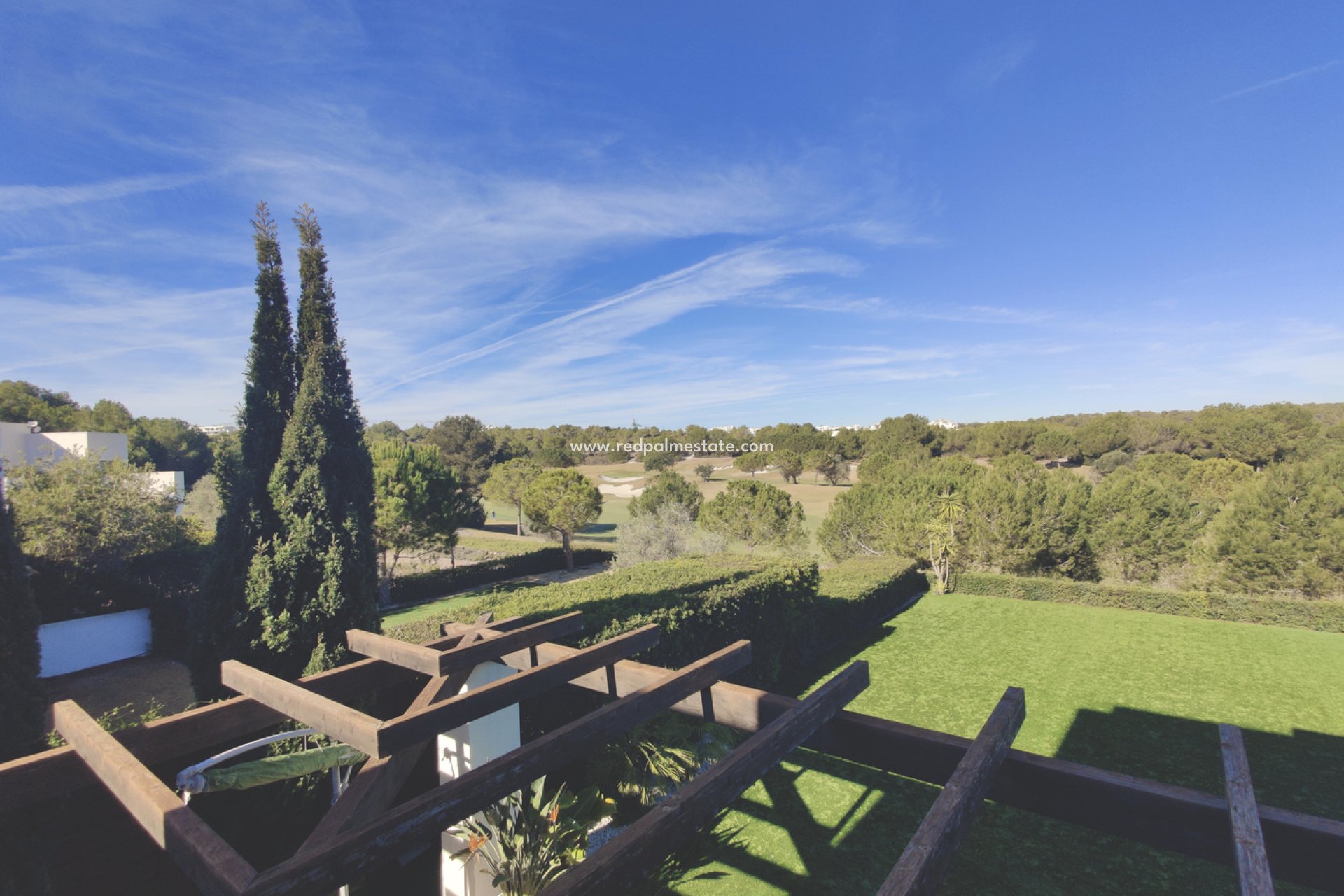 Återförsäljning - Fristående villa -
Las Colinas Golf - Costa Blanca