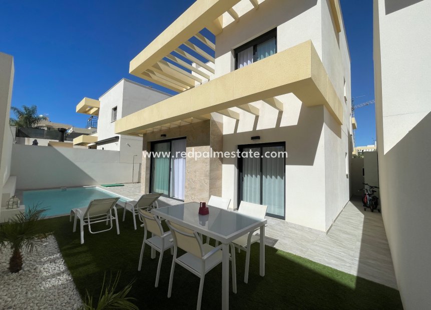 Återförsäljning - Fristående villa -
Montesinos - Costa Blanca