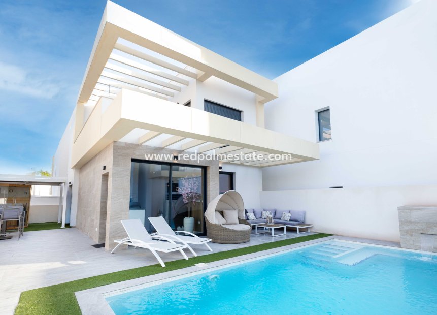 Återförsäljning - Fristående villa -
Montesinos - Costa Blanca