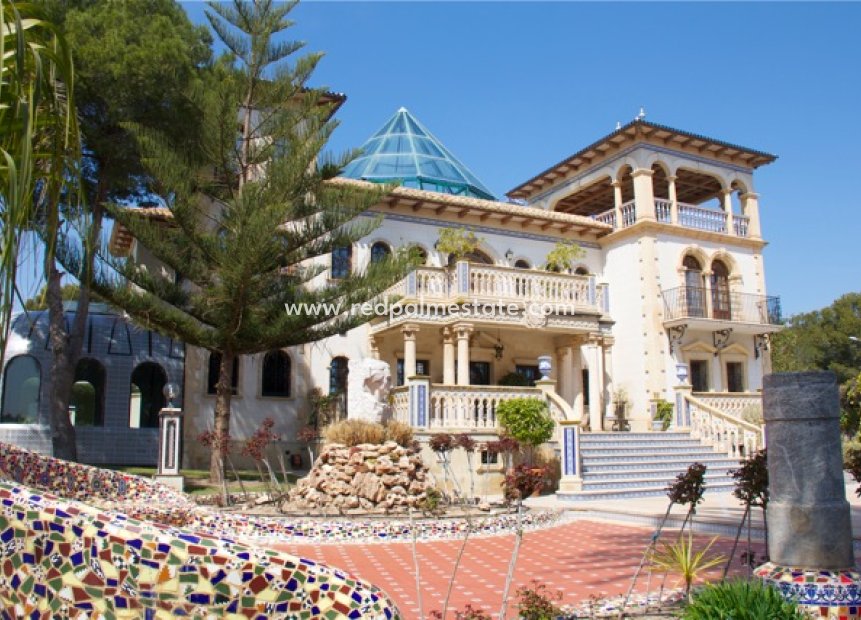 Återförsäljning - Fristående villa -
Orihuela Costa - Avenida De Las Brisas