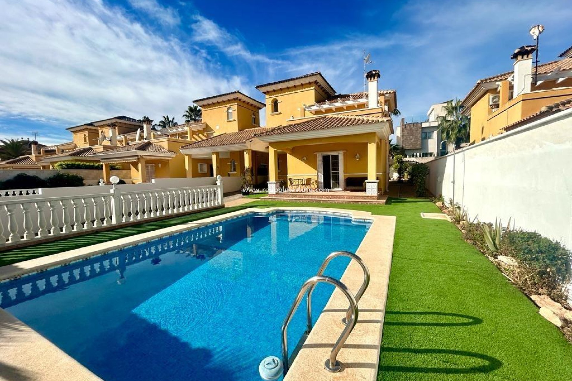 Återförsäljning - Fristående villa -
Orihuela Costa - Cabo Roig