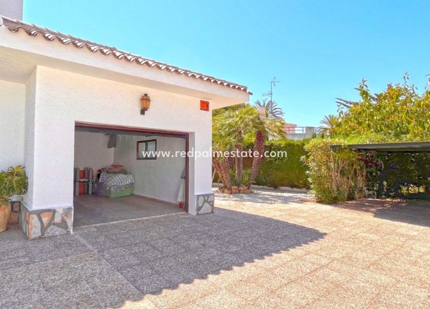 Återförsäljning - Fristående villa -
Orihuela Costa - Cabo Roig