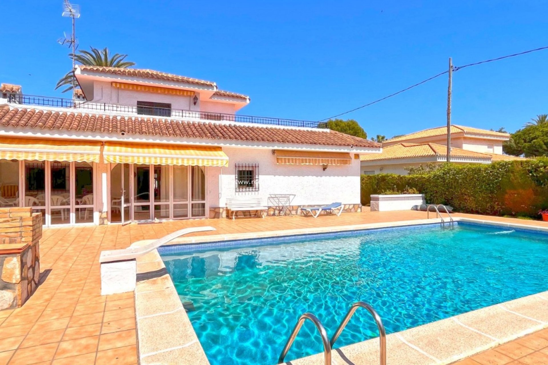 Återförsäljning - Fristående villa -
Orihuela Costa - Cabo Roig