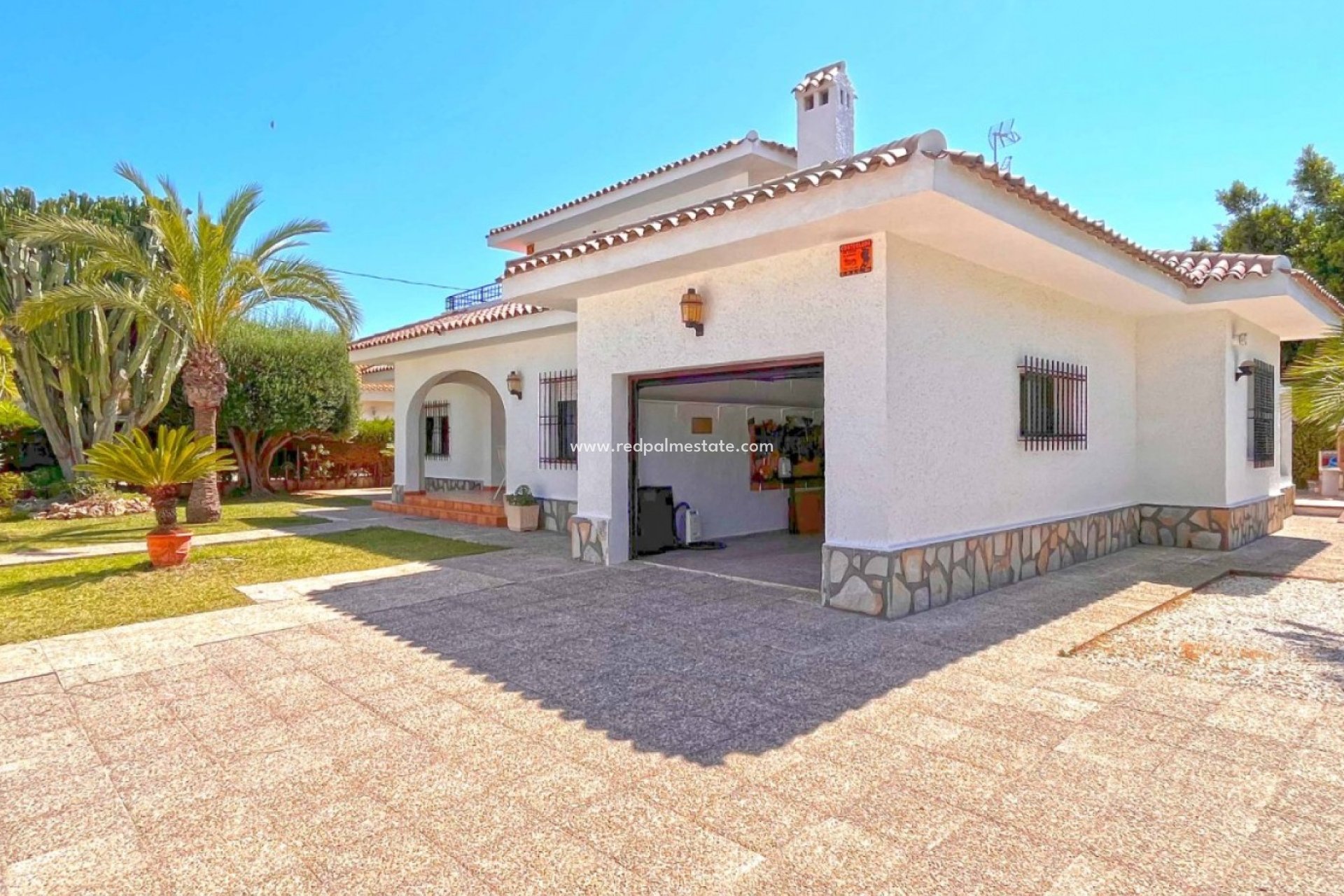 Återförsäljning - Fristående villa -
Orihuela Costa - Cabo Roig