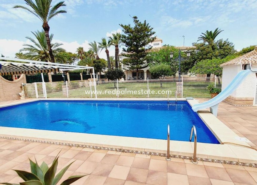 Återförsäljning - Fristående villa -
Orihuela Costa - Cabo Roig