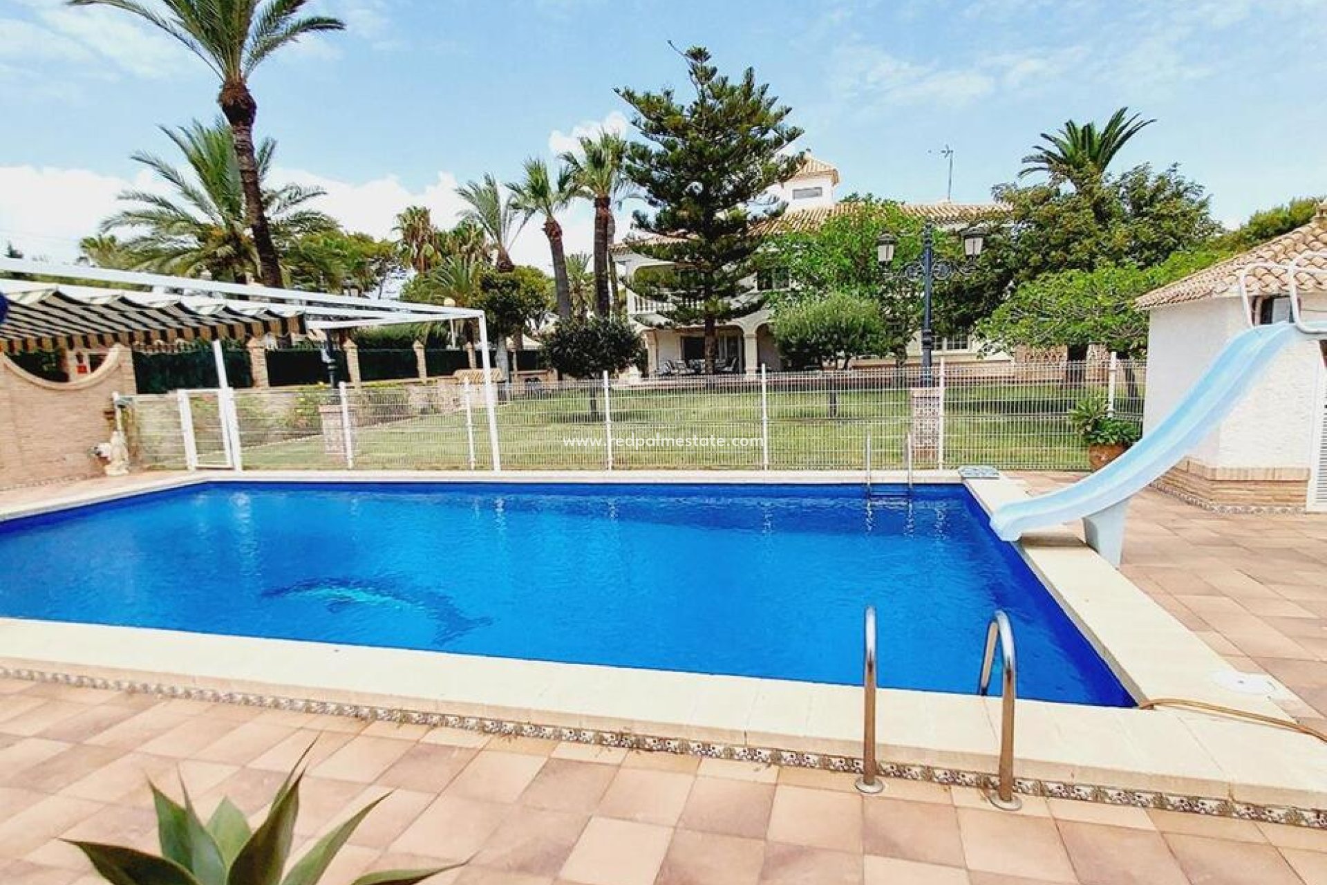 Återförsäljning - Fristående villa -
Orihuela Costa - Cabo Roig