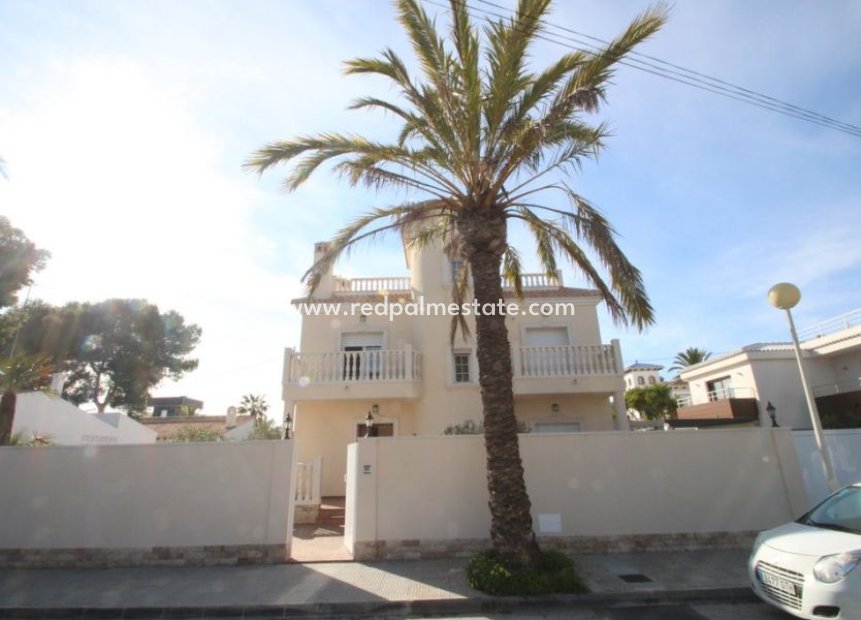 Återförsäljning - Fristående villa -
Orihuela Costa - Cabo Roig