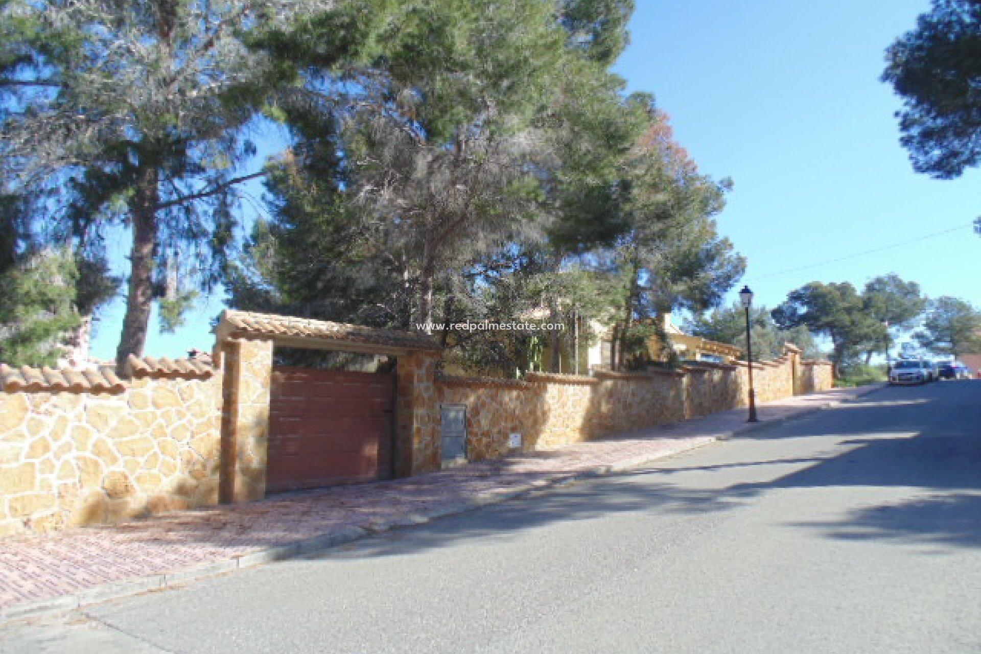 Återförsäljning - Fristående villa -
Orihuela Costa - Calle Los Pirineos