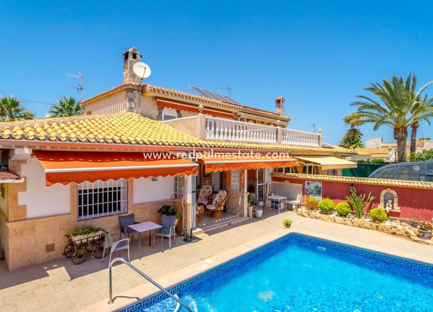 Återförsäljning - Fristående villa -
Orihuela Costa - Campoamor