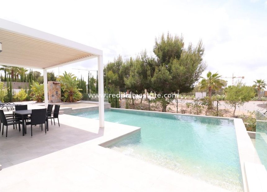 Återförsäljning - Fristående villa -
Orihuela Costa - Campoamor