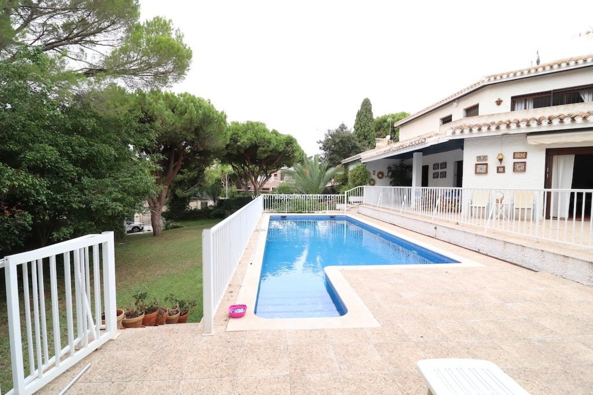 Återförsäljning - Fristående villa -
Orihuela Costa - Campoamor