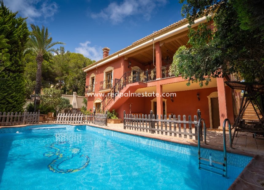 Återförsäljning - Fristående villa -
Orihuela Costa - Campoamor