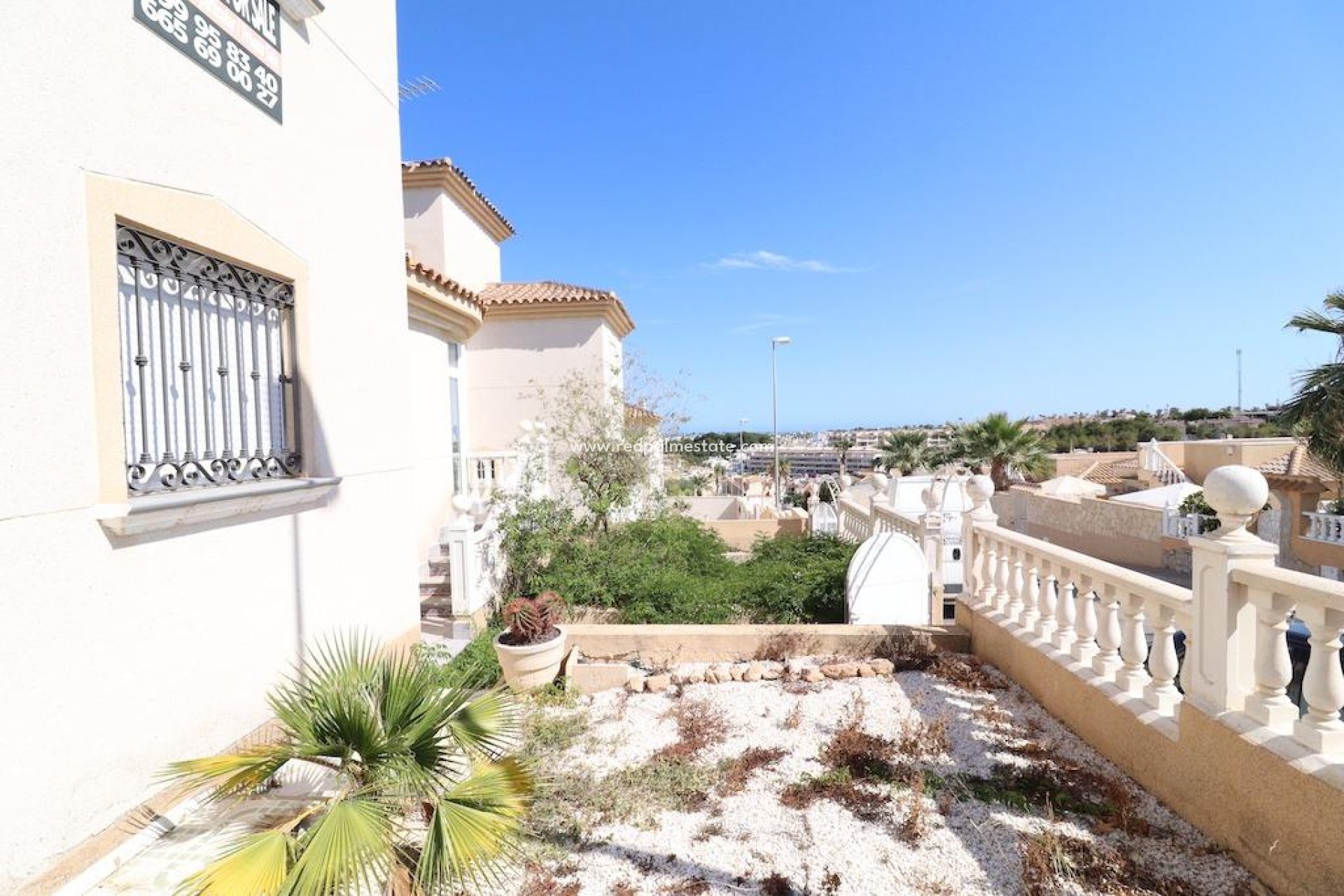 Återförsäljning - Fristående villa -
Orihuela Costa - Costa Blanca